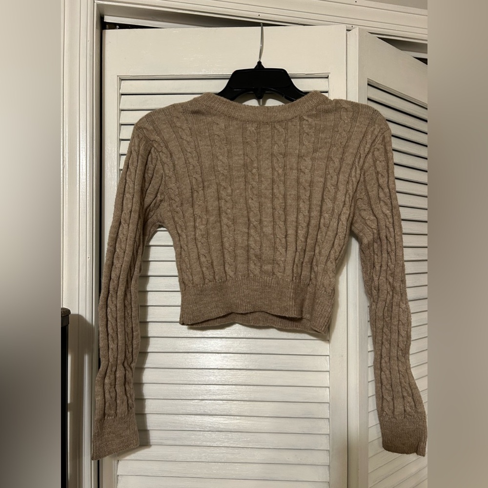 Small shein sweater never worn